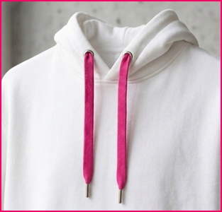 Sweat blanc avec lacet rose fuchsia