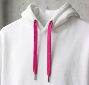 Le lacet, nouvel accessoire de style pour vos sweats à capuche